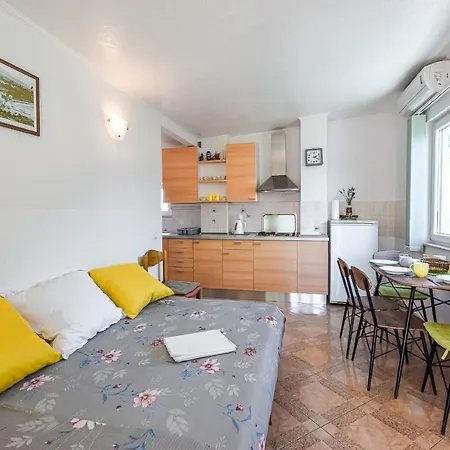 Appartement Iva *